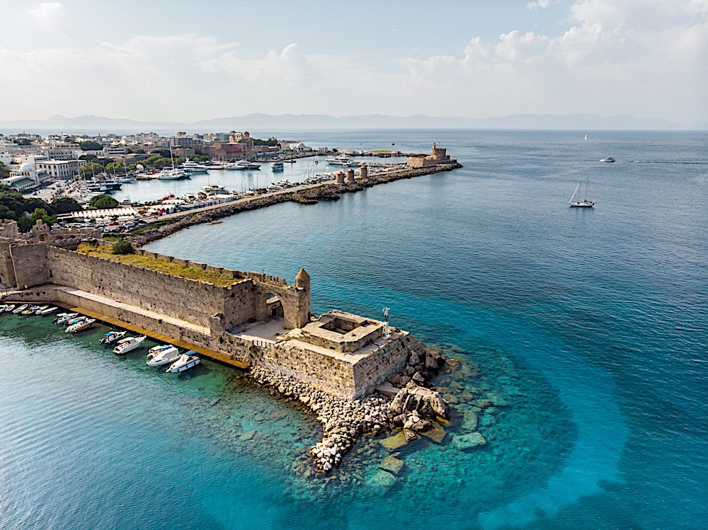 Yacht fuel bunkering, yacht berthing reservations and arrival formalities in Rhodes and Symi, Greece